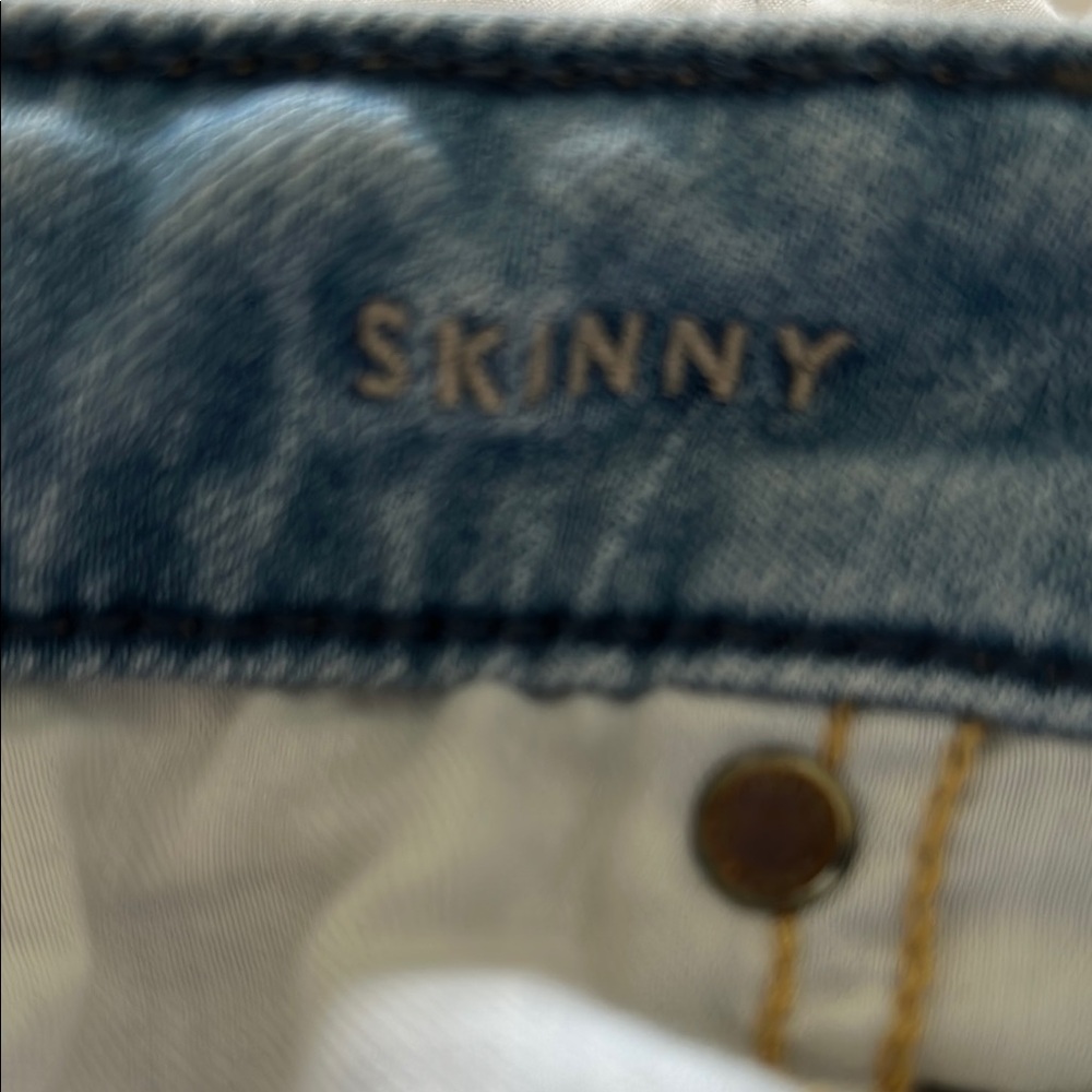 Men’s Light Blue Jeans - Picture 6 of 6